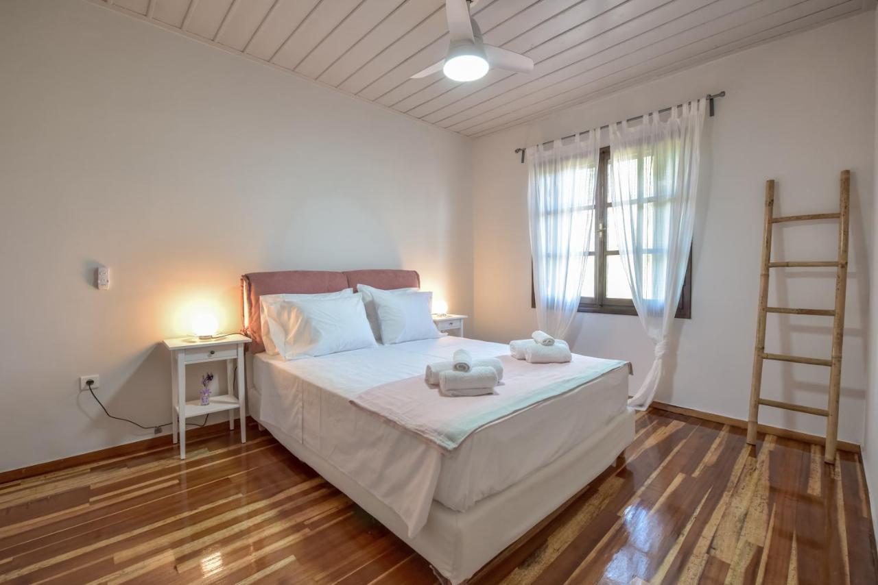 Alexandre Maison Beachfront Gialova Vacation Home Exterior photo
